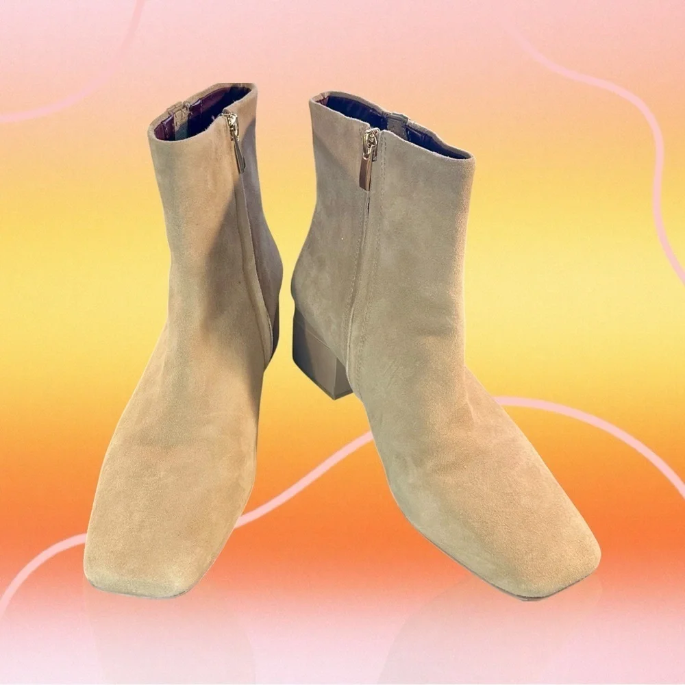 Franco Sarto ‘Waxtona’ Beige / Nude Genuine Suede Block Heel Ankle Boots Size 9